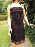 Ensemble 3 pi&egrave;ces jupe + bustier + veste rouge et noir 38